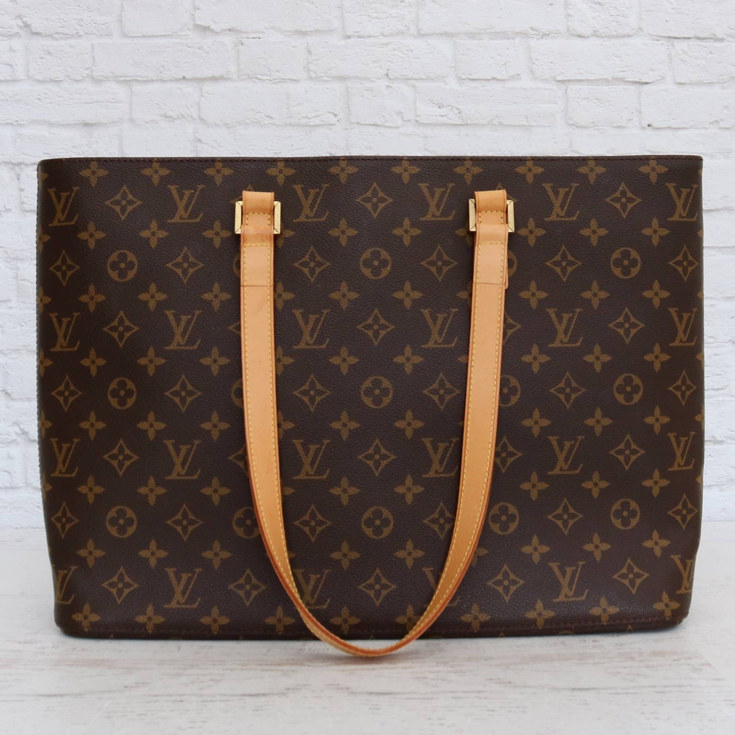 Louis Vuitton Luco Monogram Tote