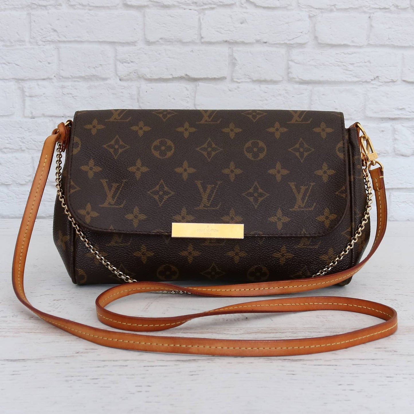 Louis Vuitton Favorite PM Monogram Crossbody & Shoulder Bag