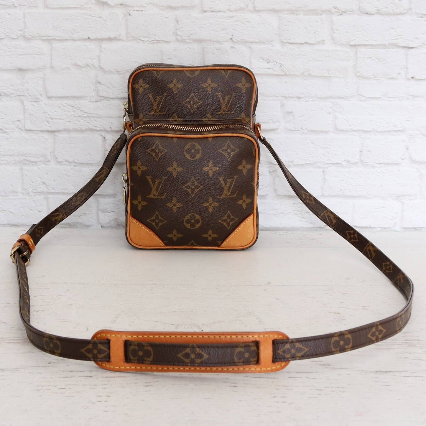 Louis Vuitton Amazon Crossbody Monogram