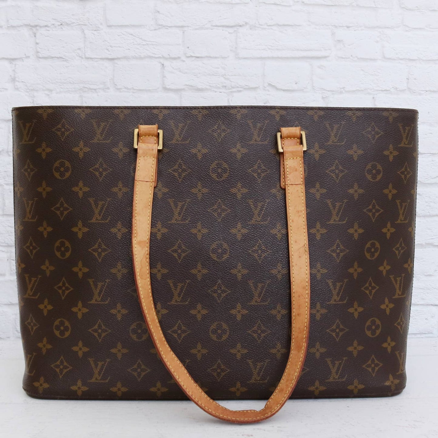 Louis Vuitton Luco Monogram Tote