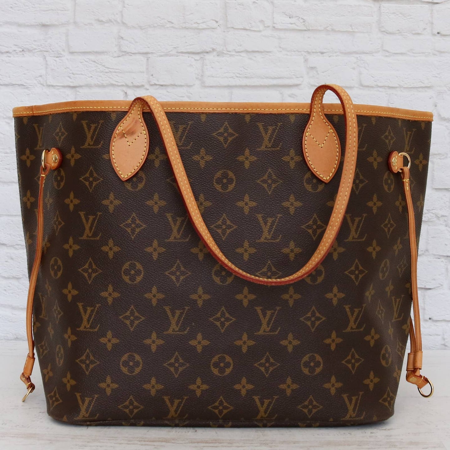 Louis Vuitton Neverfull MM Monogram Tote