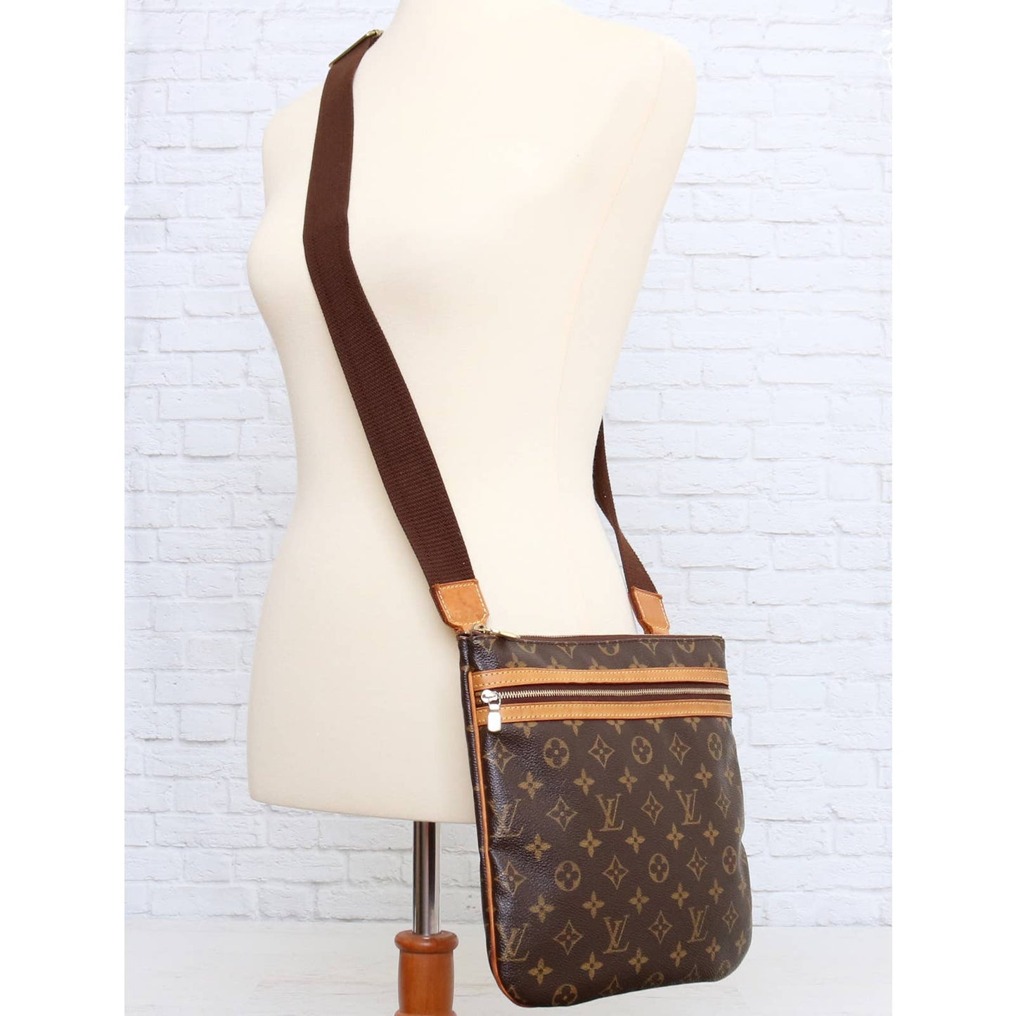 Louis Vuitton Pochette Bosphore Monogram Crossbody