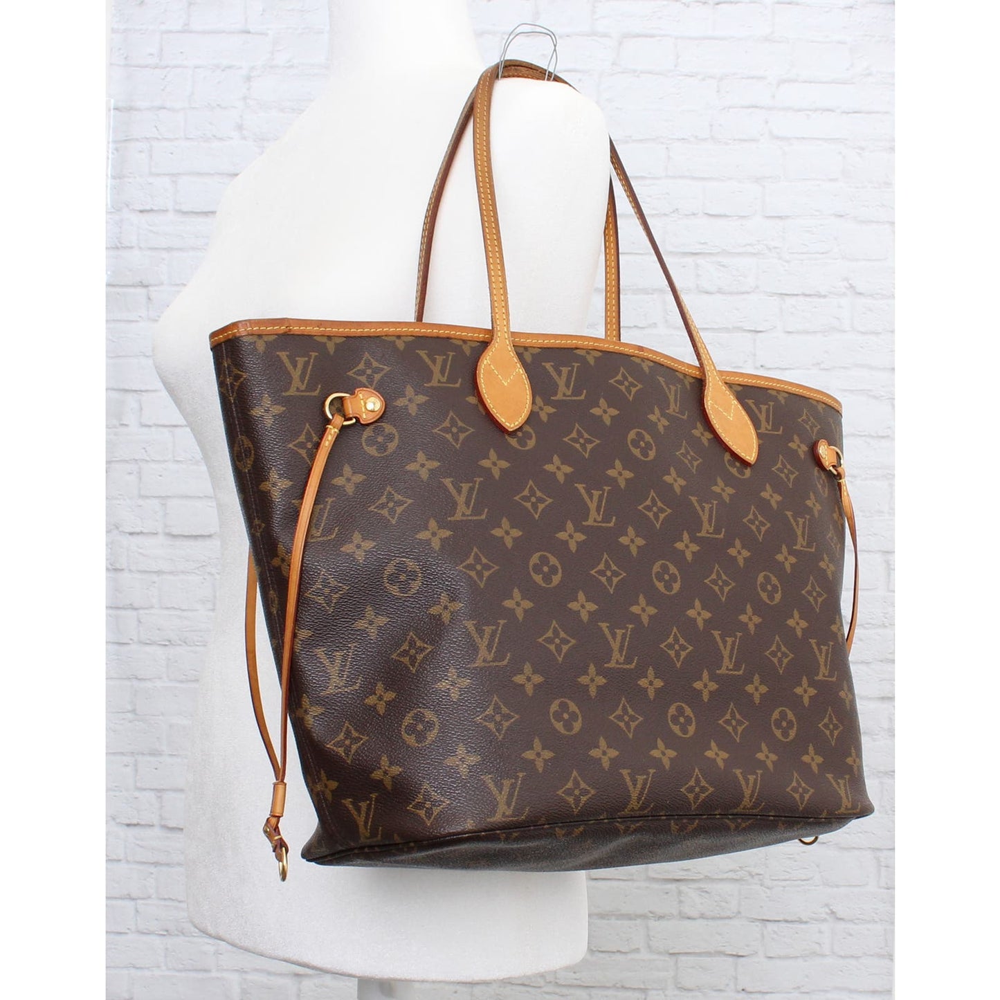 Louis Vuitton Neverfull MM with Pouch Pink Monogram Tote