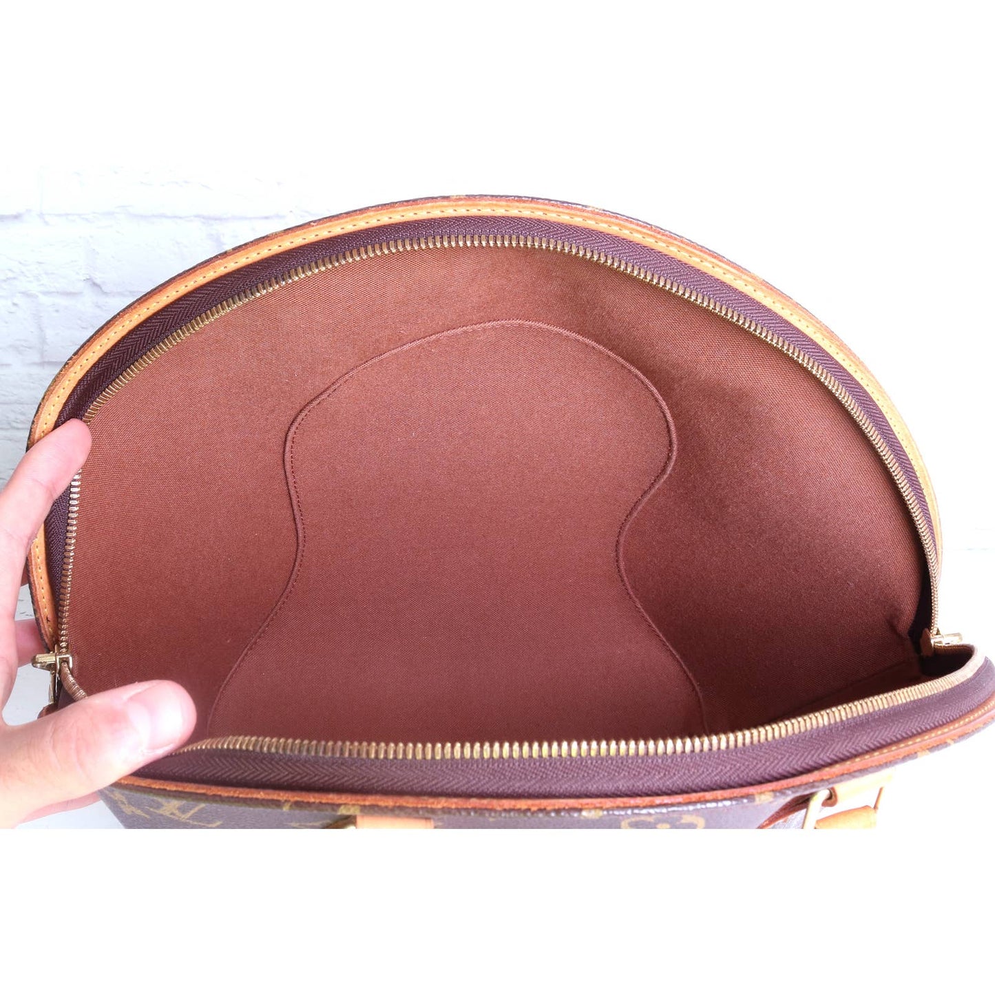 Louis Vuitton Ellipse MM Monogram Satchel