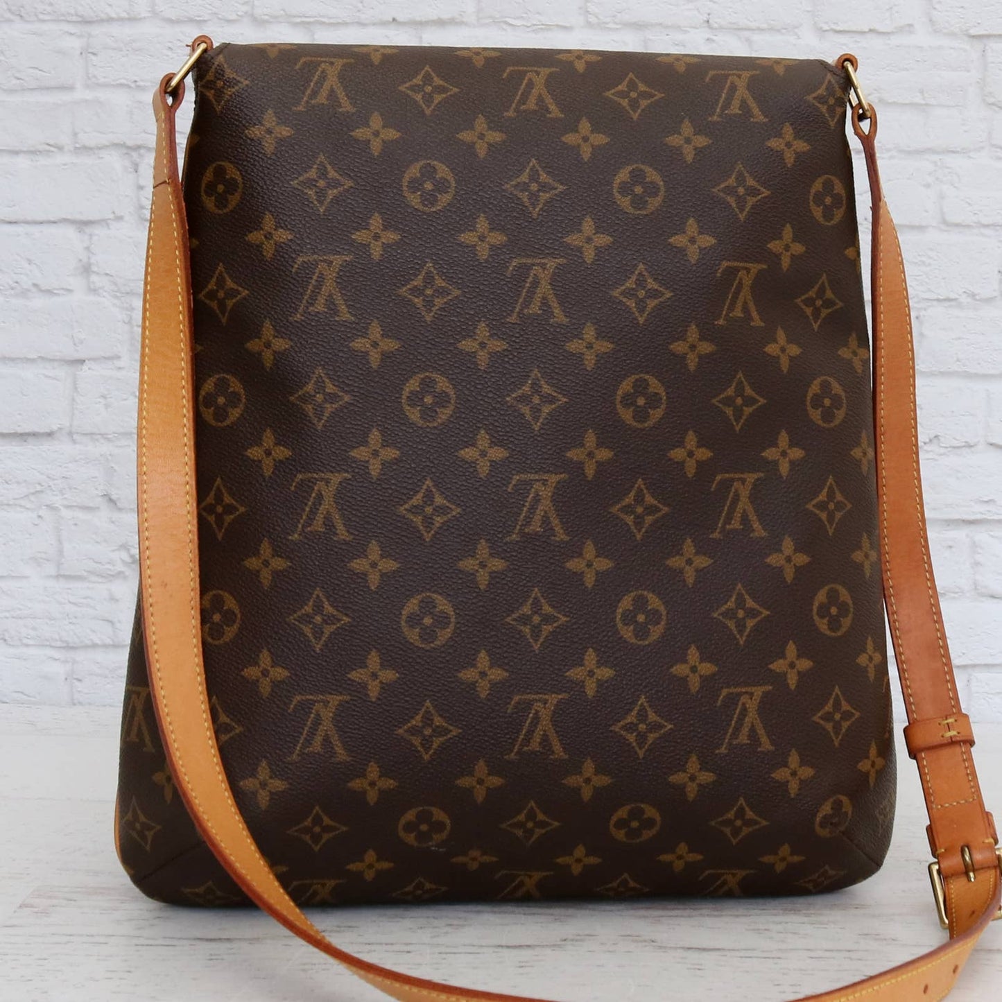 Louis Vuitton Musette GM Large Crossbody & Shoulder Bag