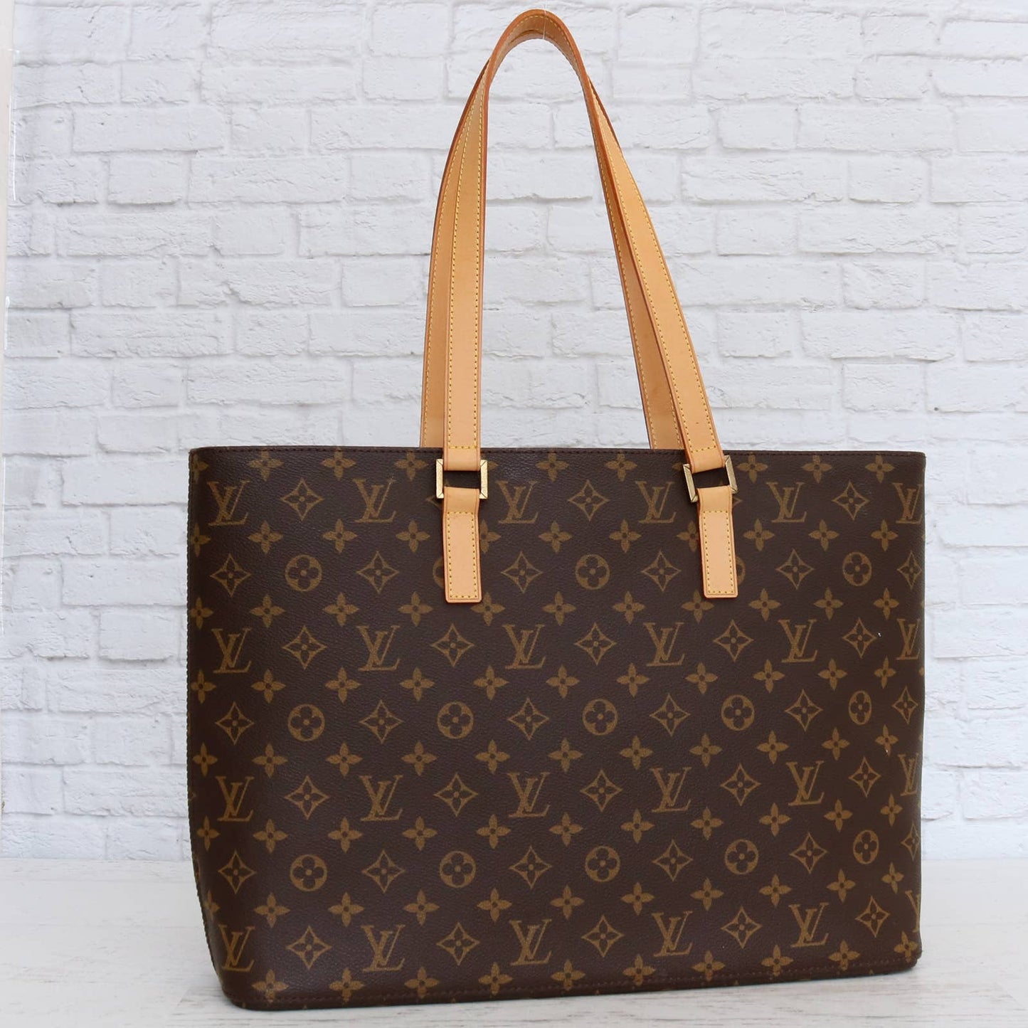 Louis Vuitton Luco Monogram Tote