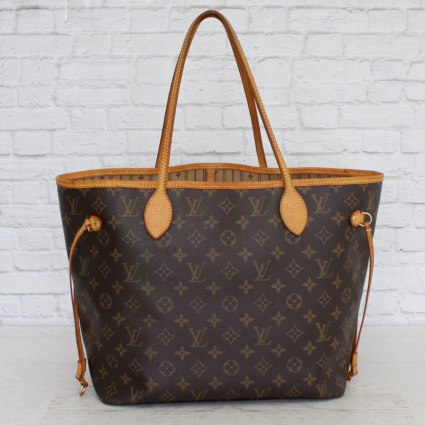 Louis Vuitton Neverfull MM Monogram Tote