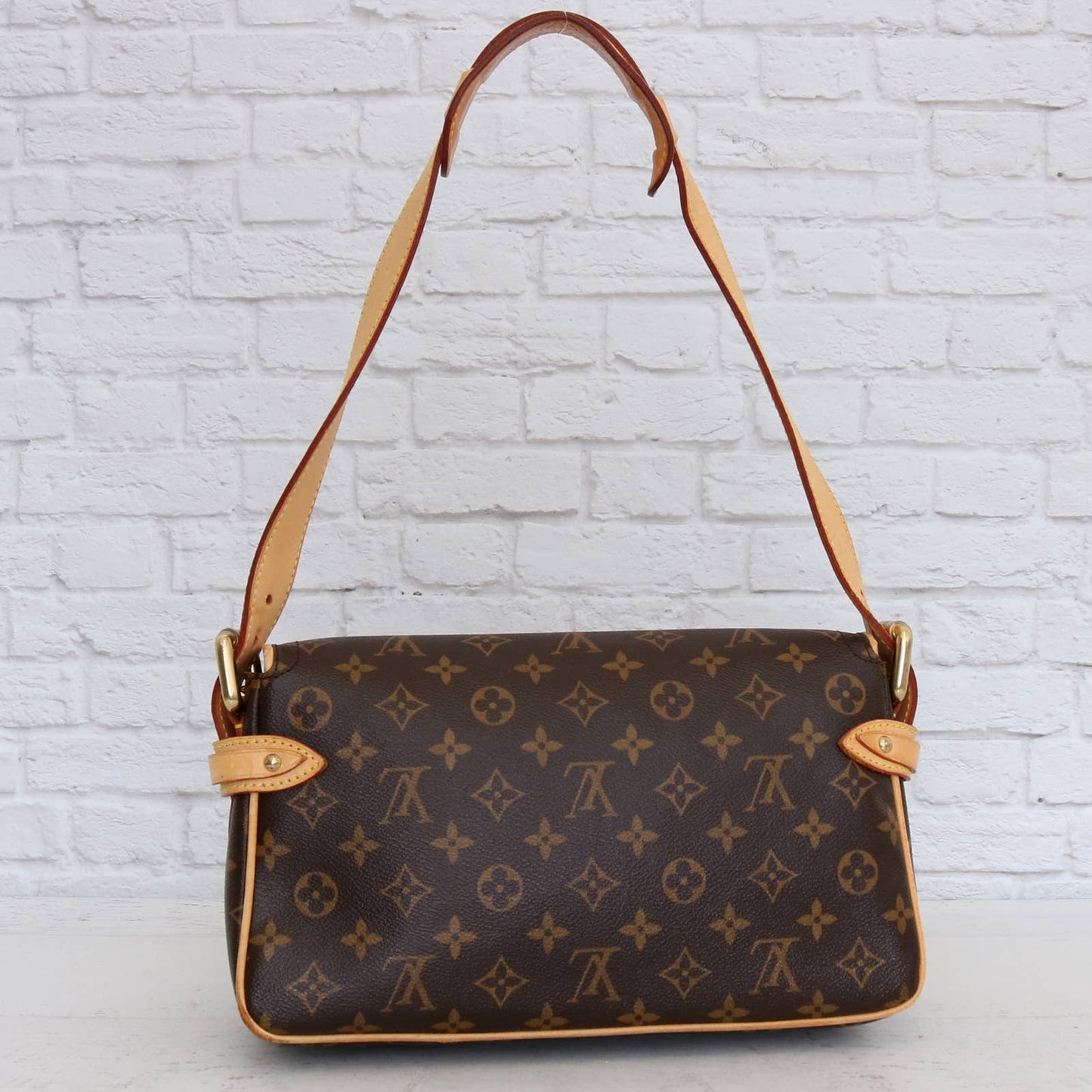 Louis Vuitton Hudson PM Monogram Shoulder Bag