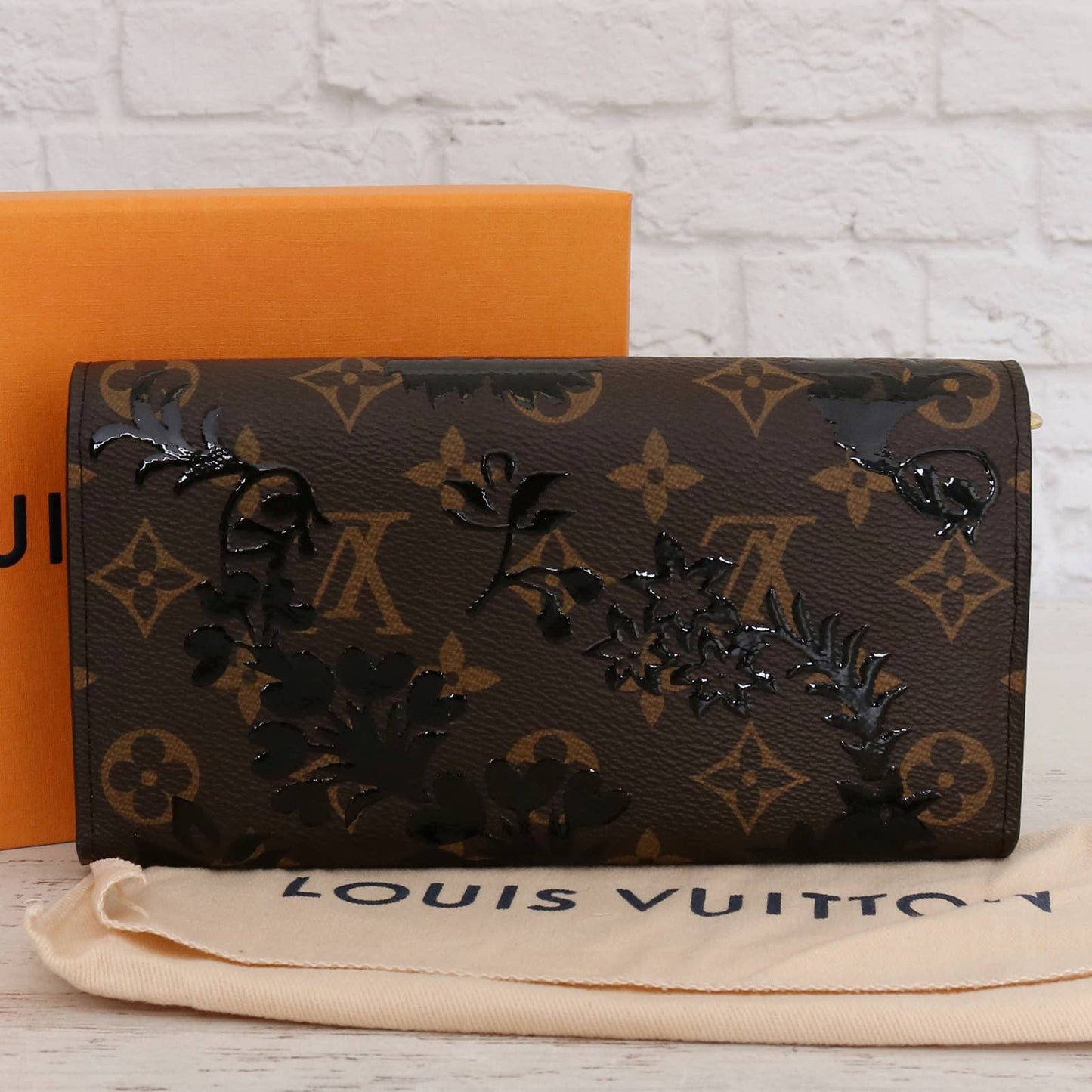 Louis Vuitton Sarah Blossom Noir Wallet Monogram Card Limited Edition