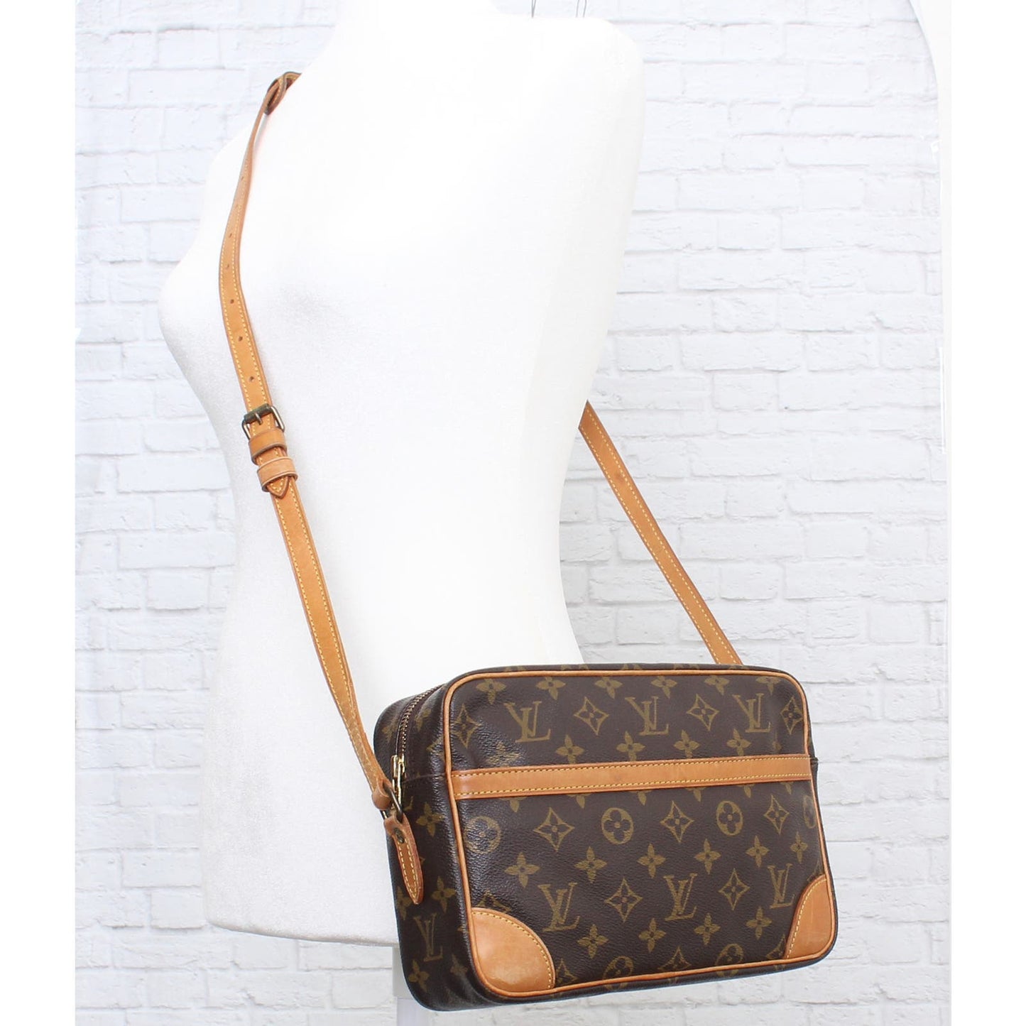 Louis Vuitton Trocadero 24 PM Monogram Crossbody