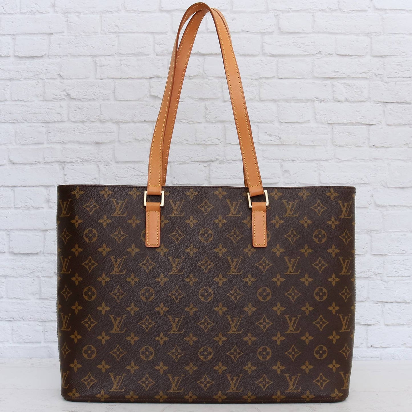 Louis Vuitton Luco Monogram Tote Brown Shoulder Bag Purse Zip Large LV –  brandedmoda