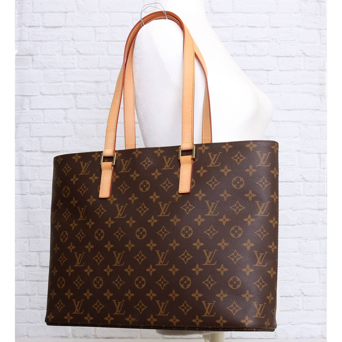 Louis Vuitton Luco Monogram Tote