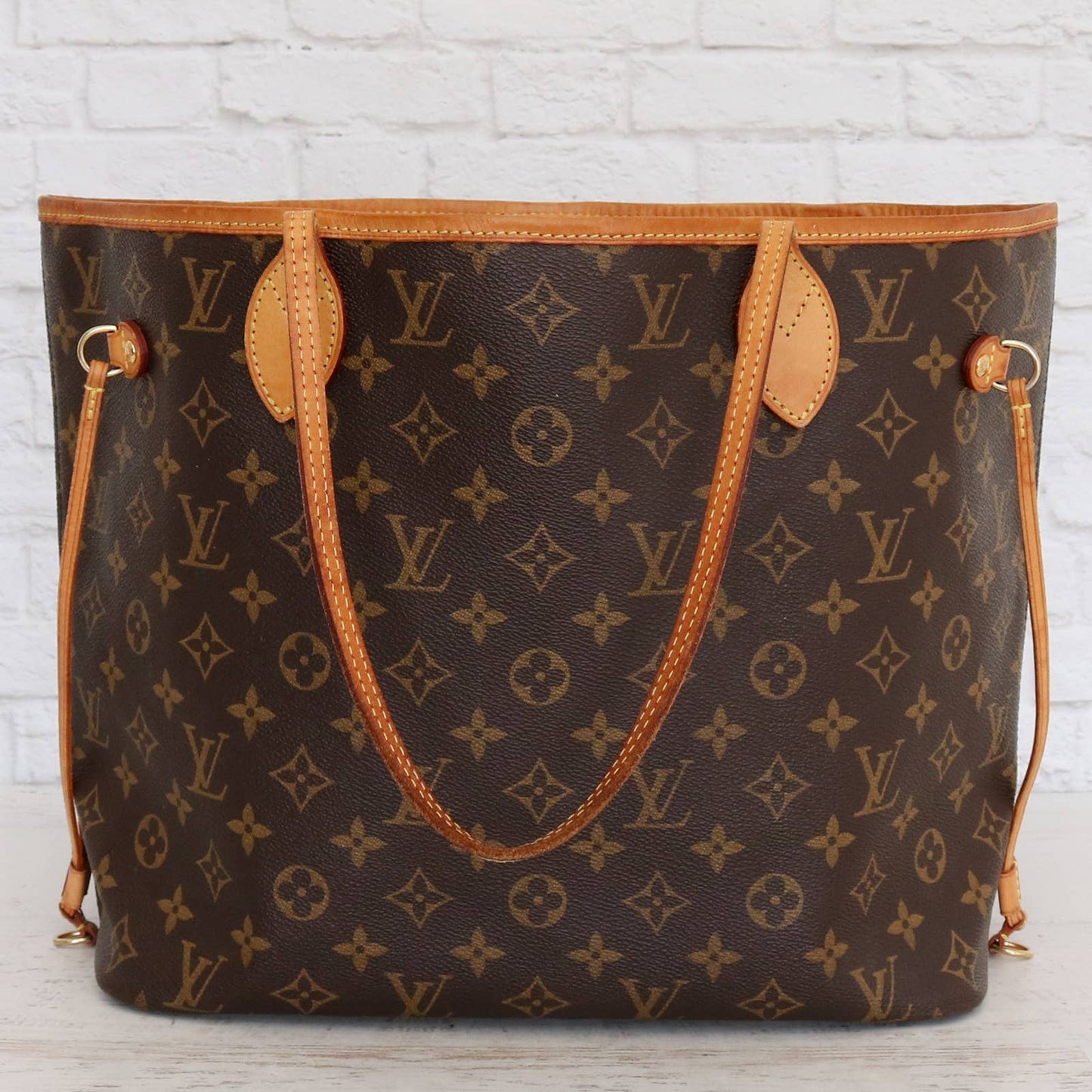 Louis Vuitton Neverfull MM Monogram Tote