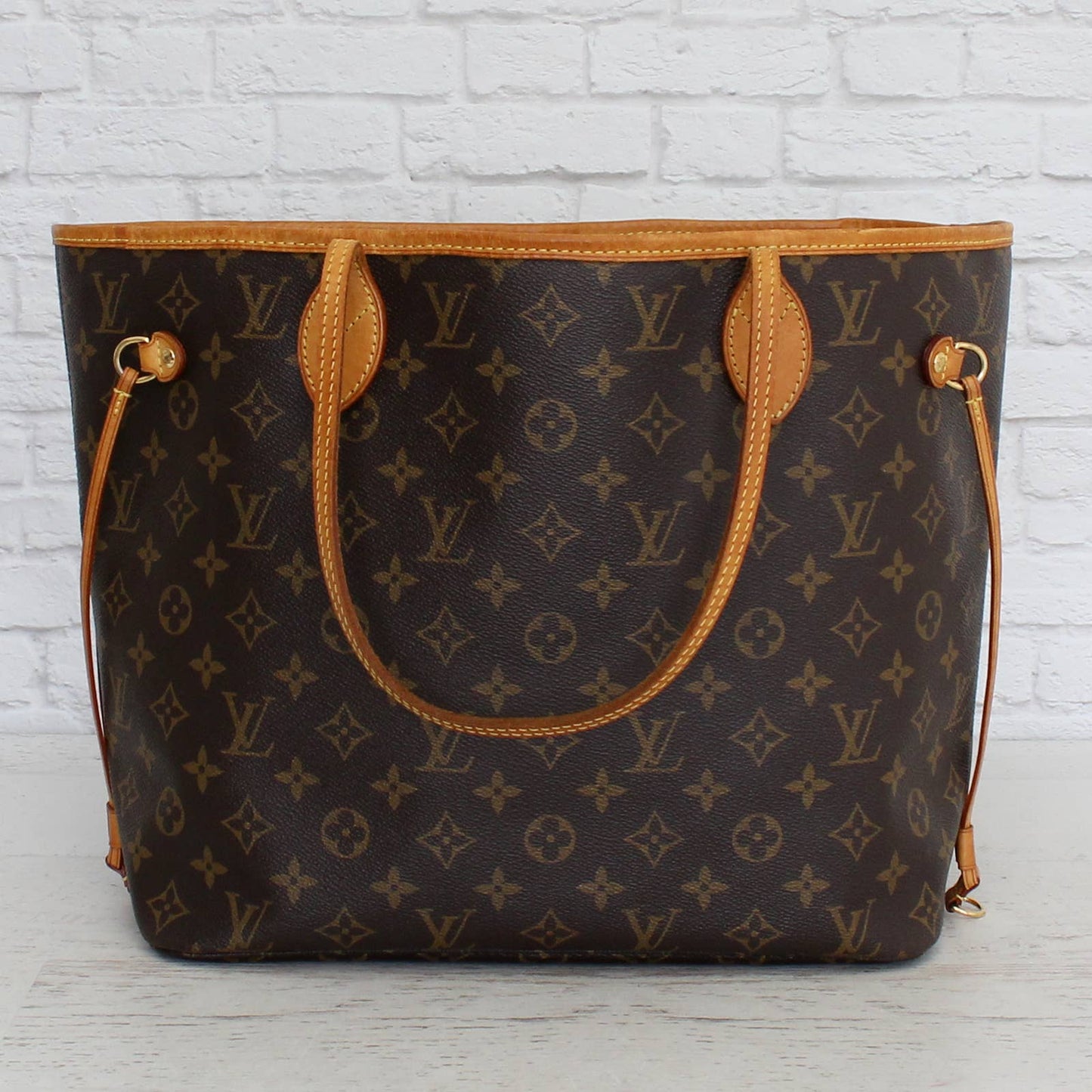 Louis Vuitton Neverfull MM Monogram Tote