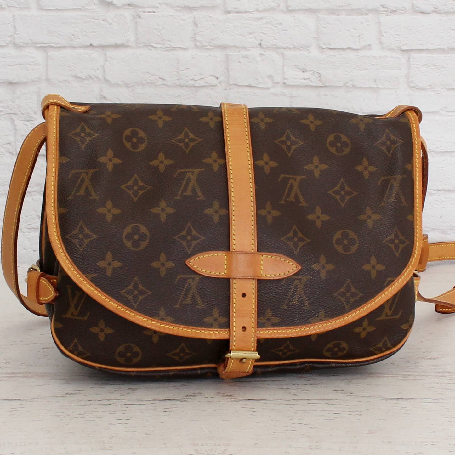 Louis Vuitton Saumur 30 Monogram EXCELLENT Crossbody & Shoulder Bag