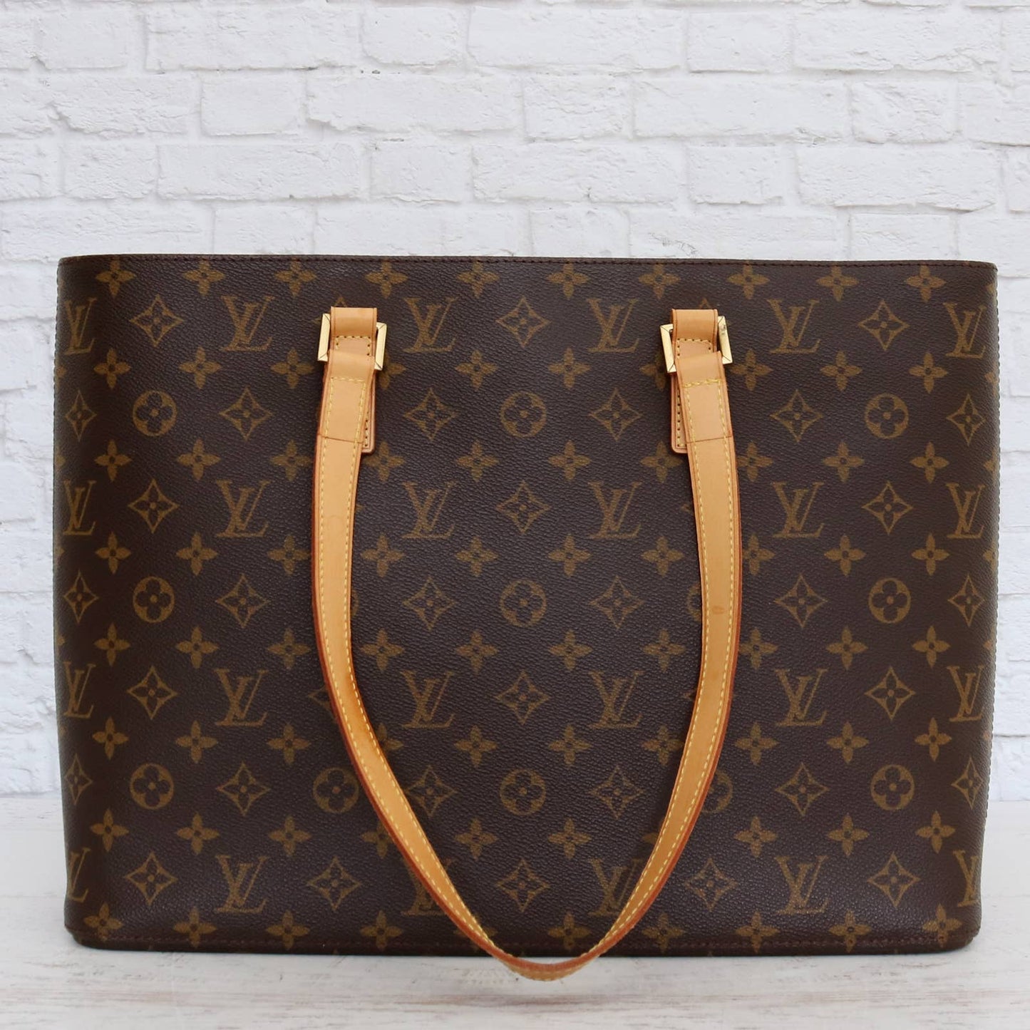 Louis Vuitton Luco Monogram Tote