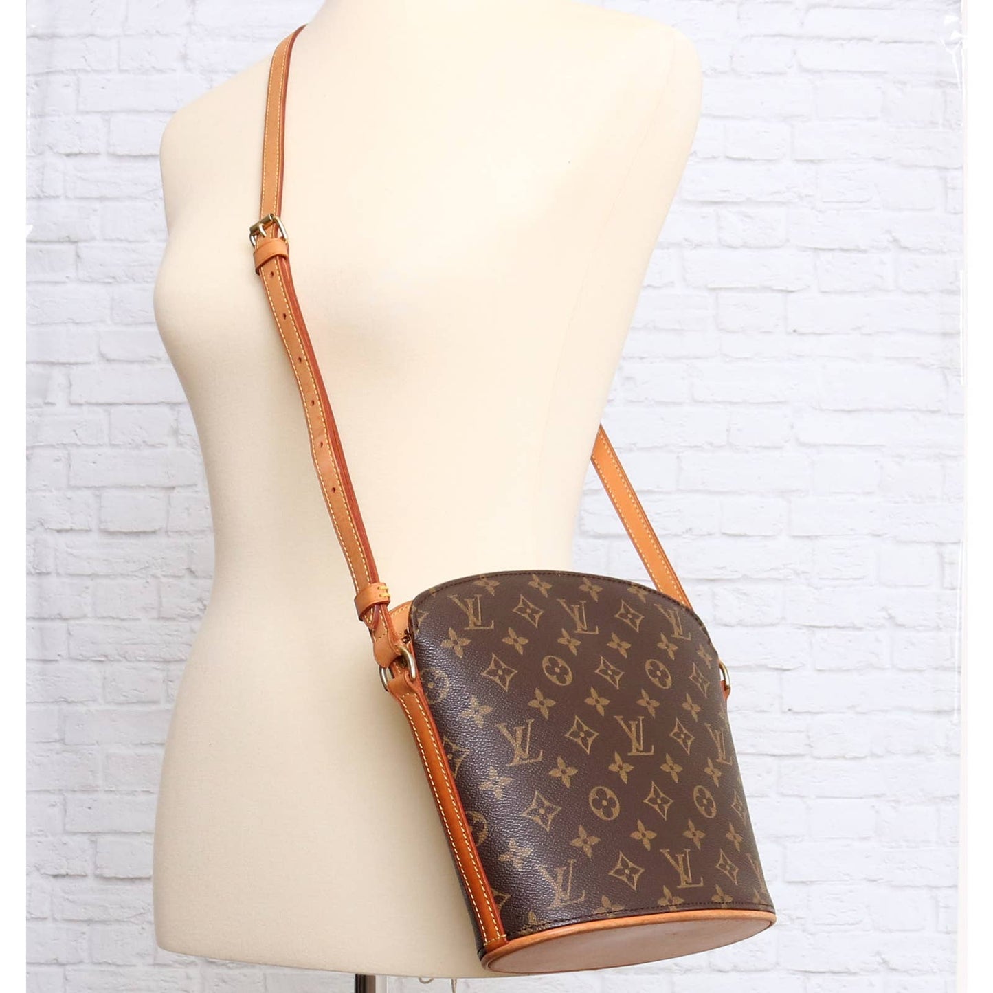 Louis Vuitton Drouot Monogram Crossbody & Shoulder Bag