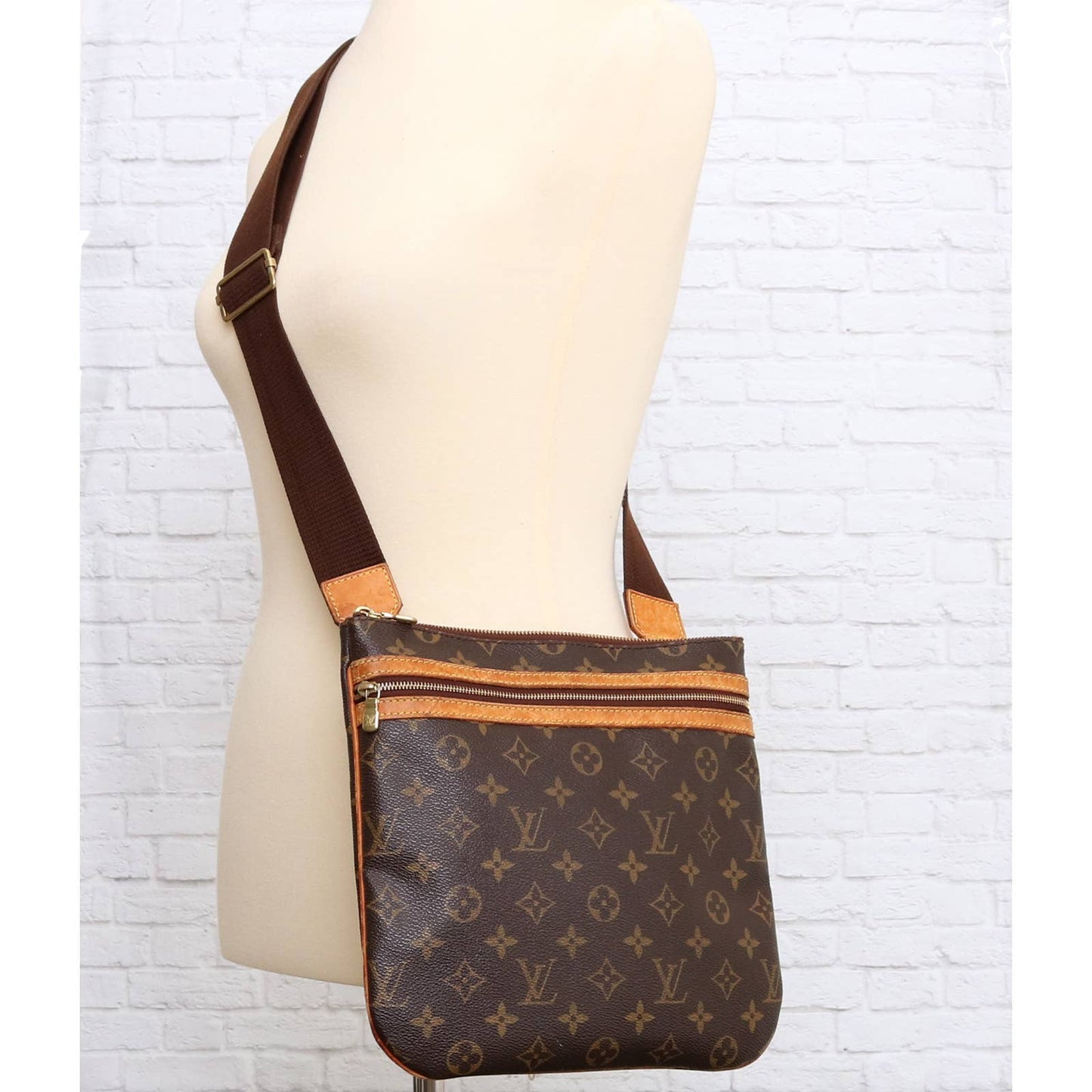 Louis Vuitton Pochette Bosphore Monogram Crossbody