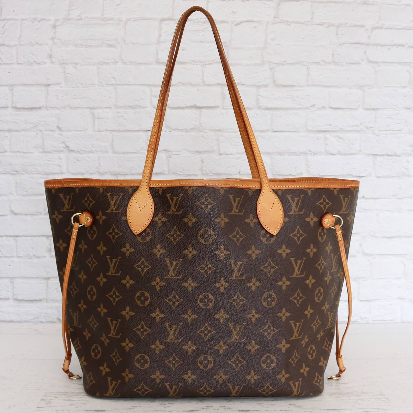 Louis Vuitton Neverfull MM Monogram Tote