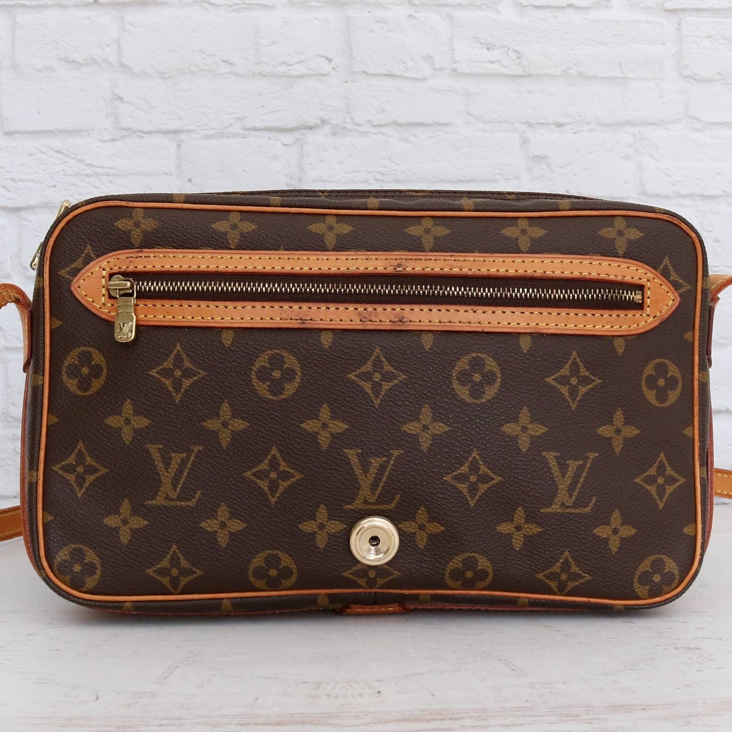 Louis Vuitton Saint Germain 24 Crossbody Shoulder Bag Monogram Leather