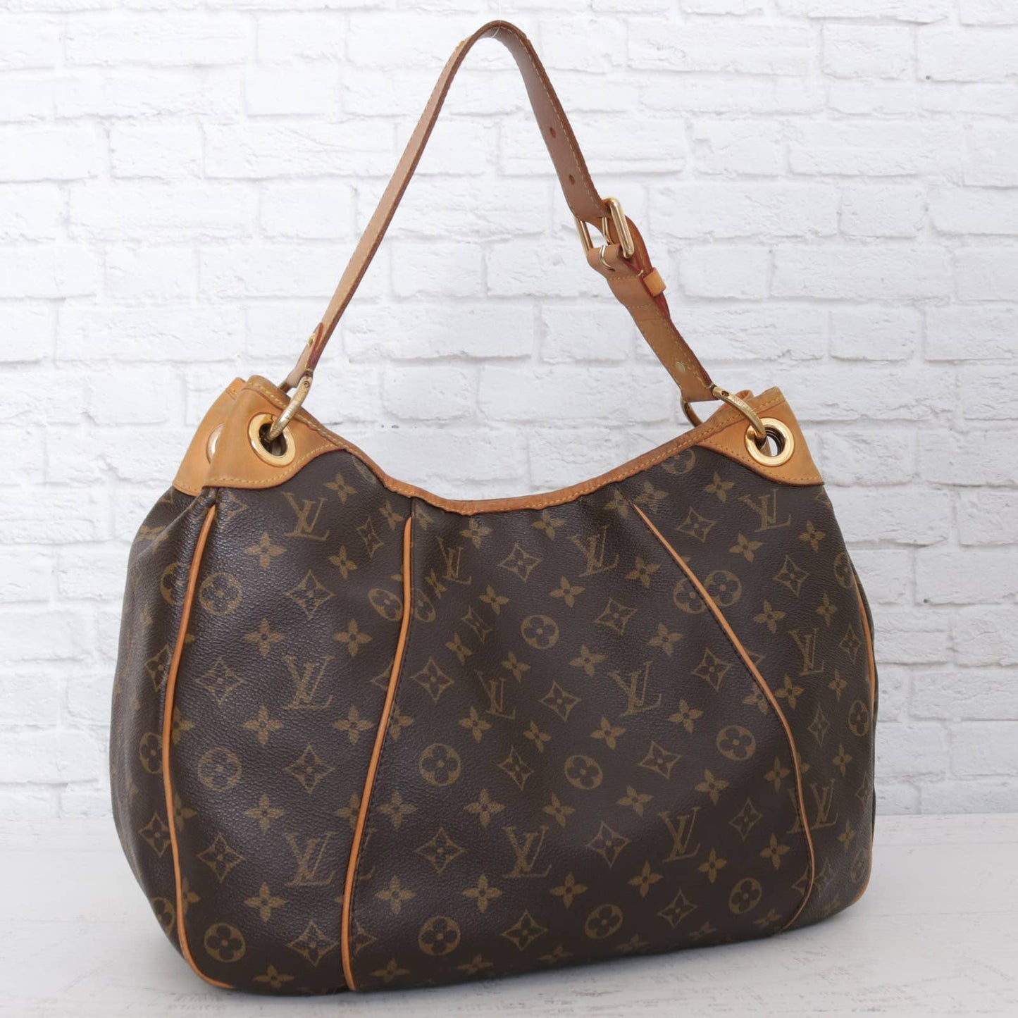 Louis Vuitton Galliera PM Monogram Shoulder Bag