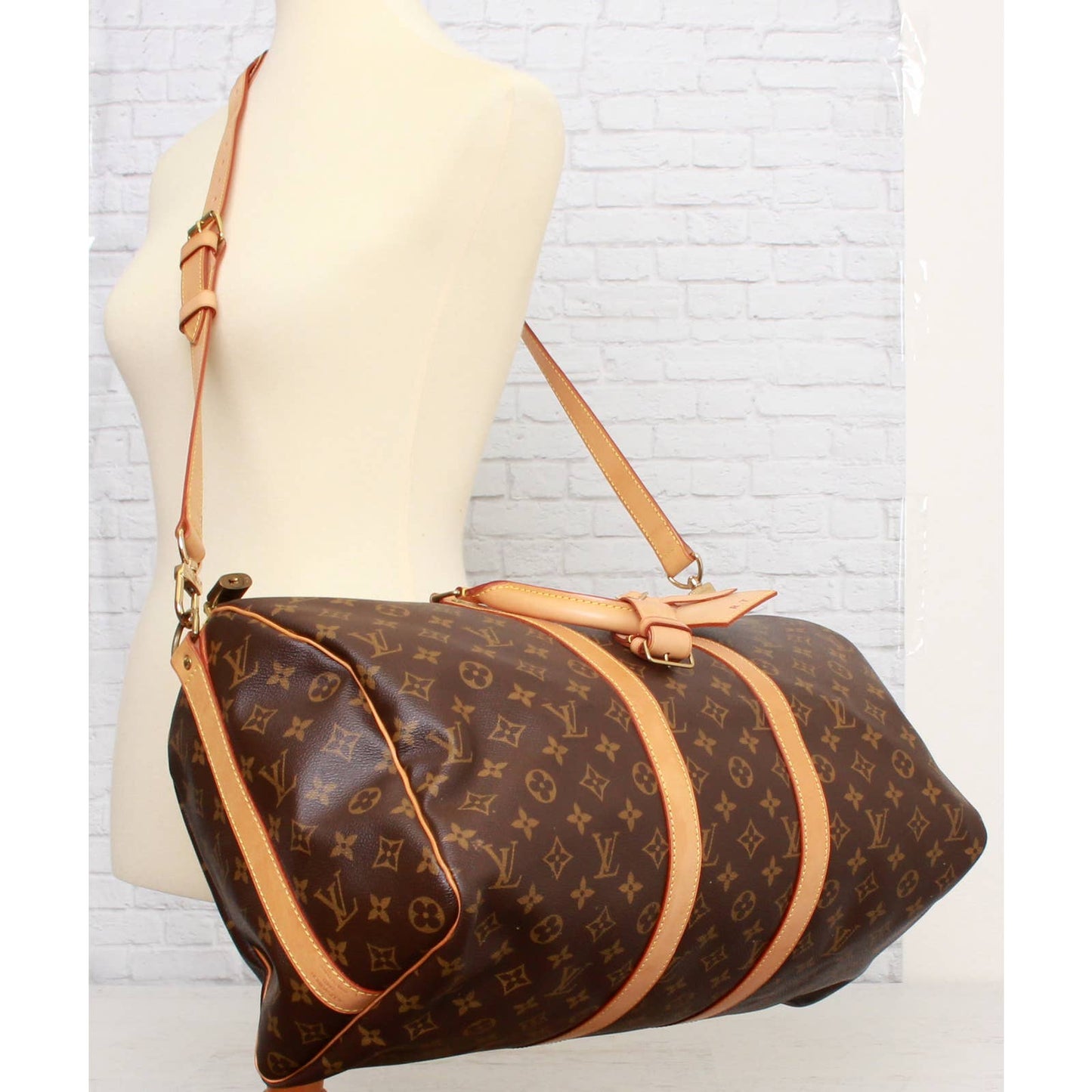 Louis Vuitton Keepall Bandouliere 45 Monogram Duffle Bag