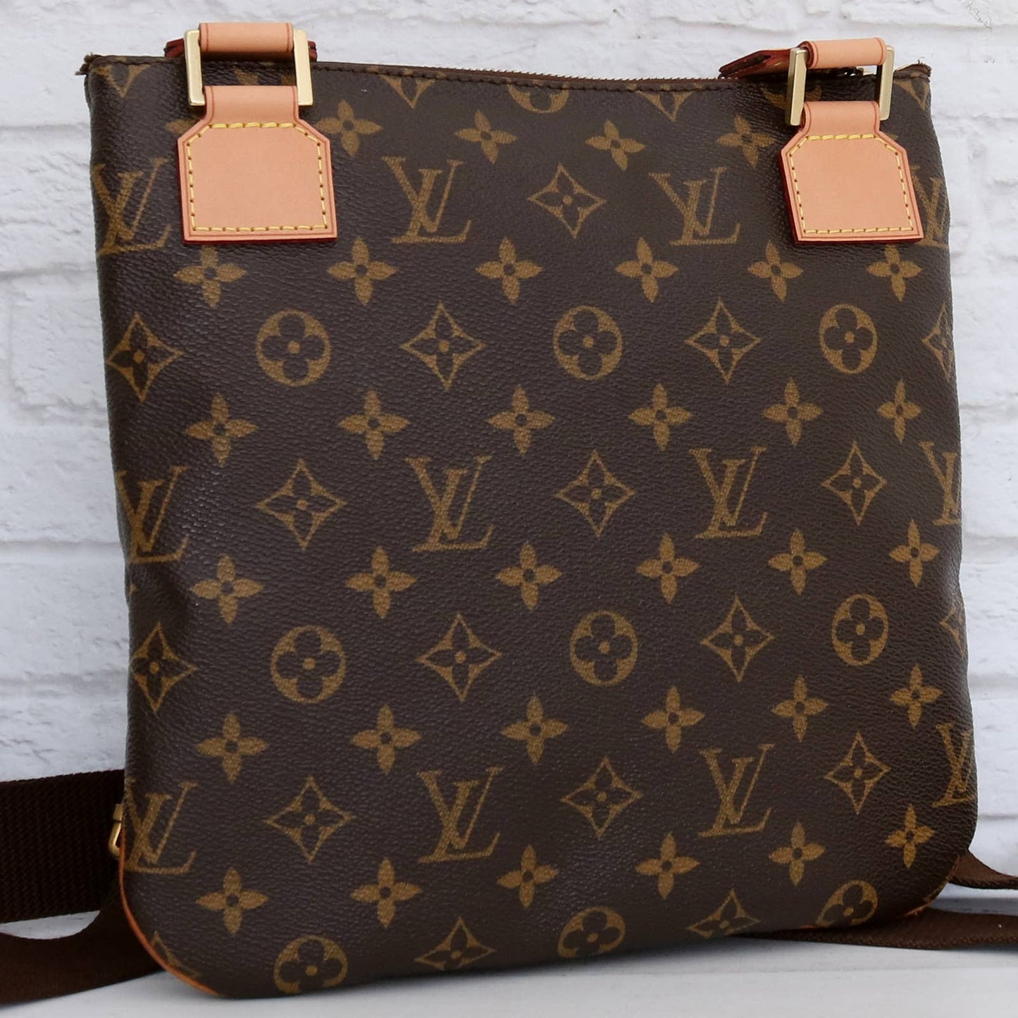 Louis Vuitton Pochette Bosphore Monogram Crossbody