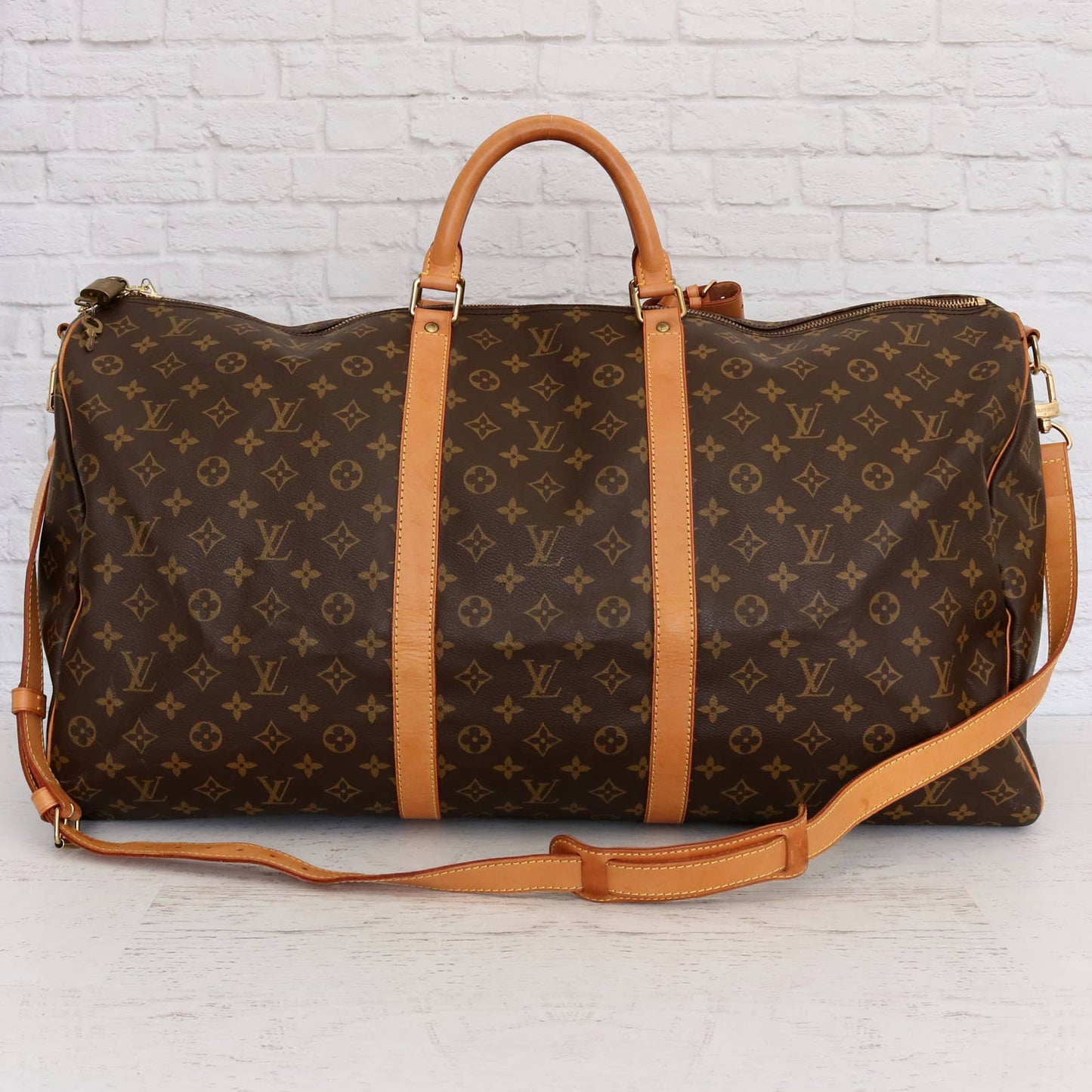 Louis Vuitton Keepall 60 Bandouliere Monogram Duffle Bag