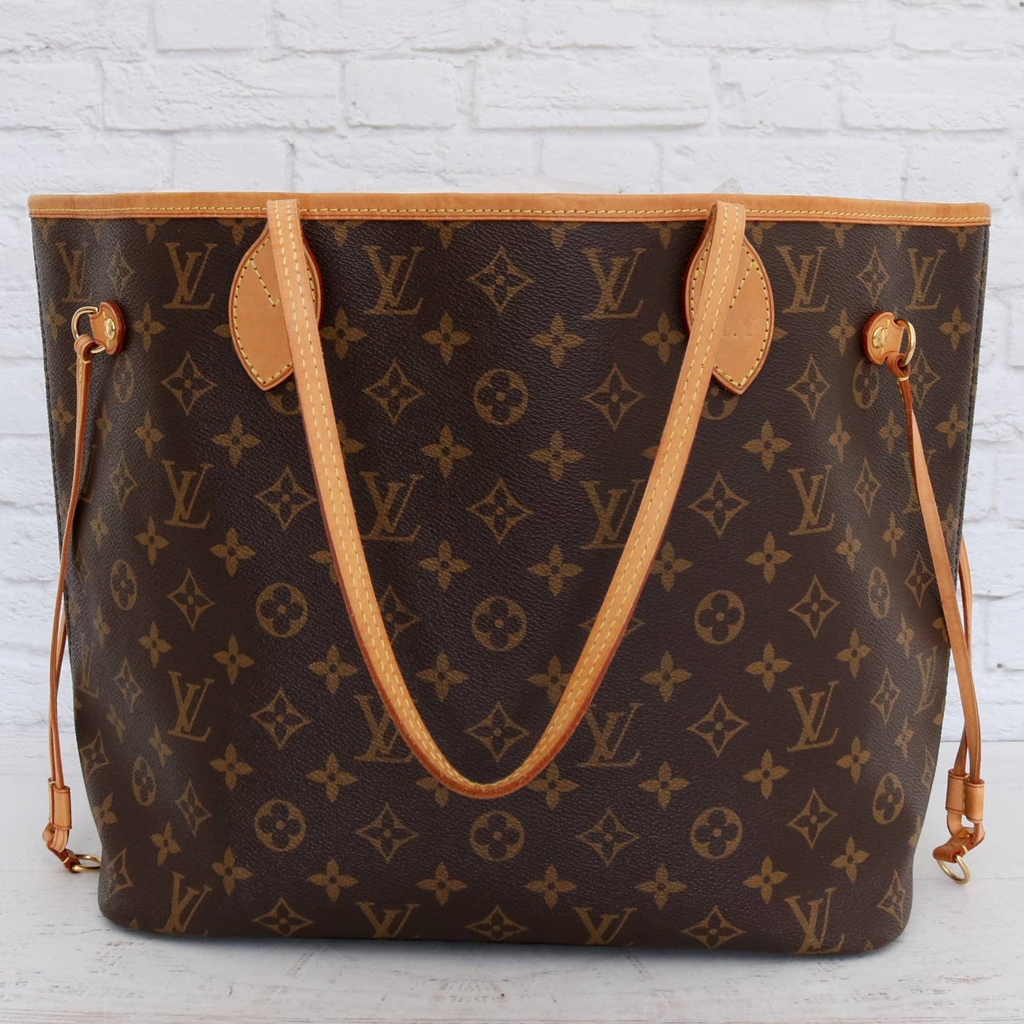 Louis Vuitton Neverfull MM Monogram Tote