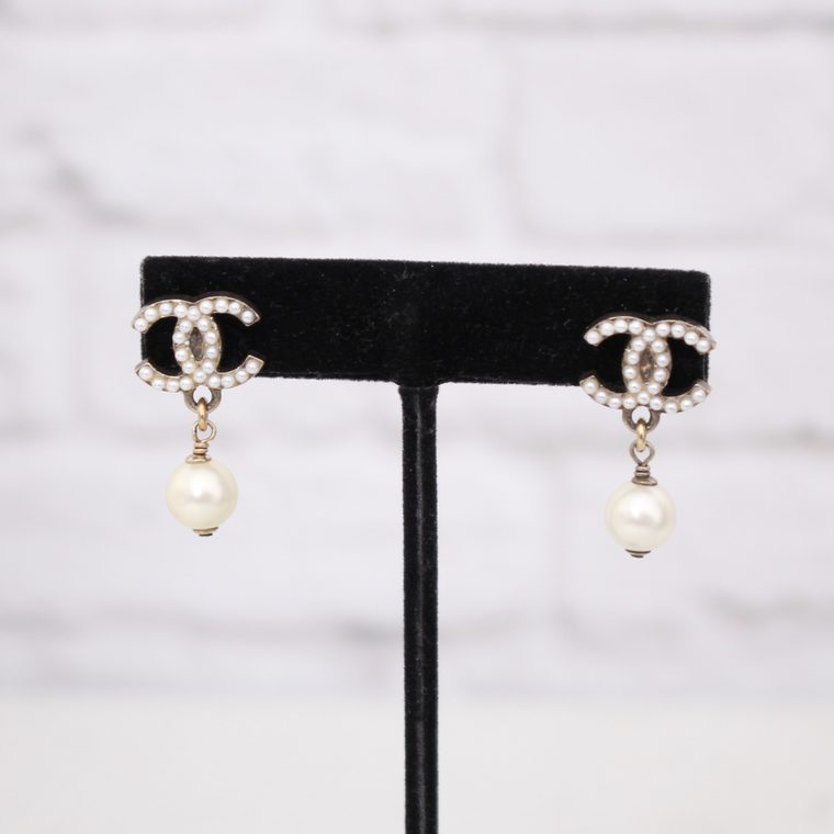 Chanel pearl drop pierced earrings